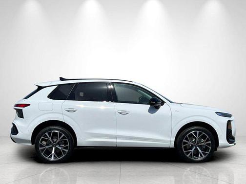 Arkona White 2026 Audi Q3 TFSI quattro S tronic