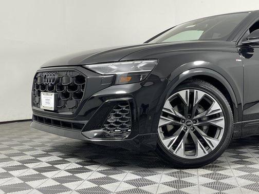 2025 Audi Q8 55 Premium Plus