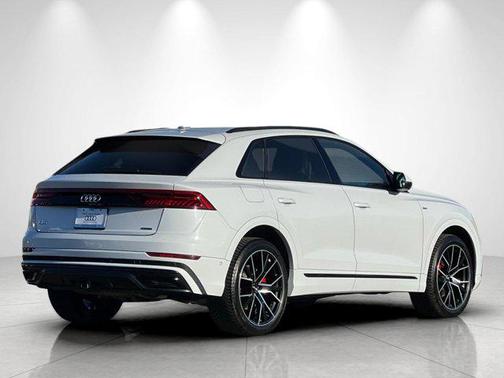2020 Audi Q8 55 Prestige