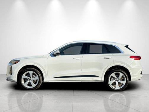 2025 Audi Q5 Premium Plus TFSI quattro S tronic