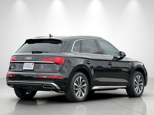 2025 Audi Q5 45 S line Premium