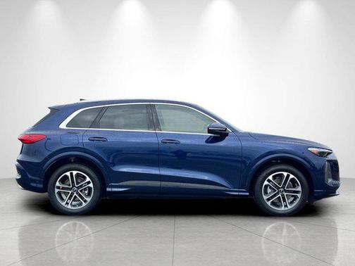 2025 Audi Q5 Prestige TFSI quattro S tronic