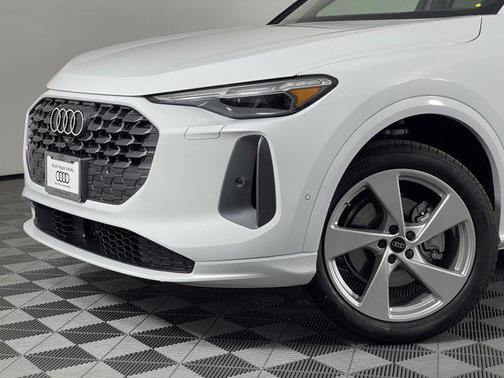 2025 Audi Q5 Premium Plus TFSI quattro S tronic