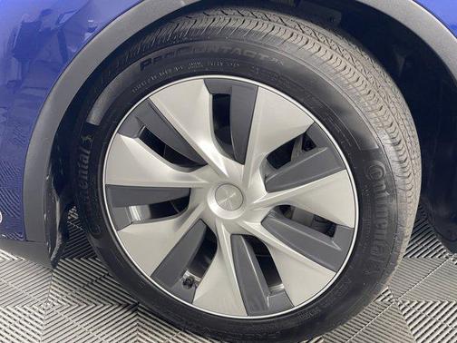 2024 Tesla Model Y Long Range Dual Motor All-Wheel Drive