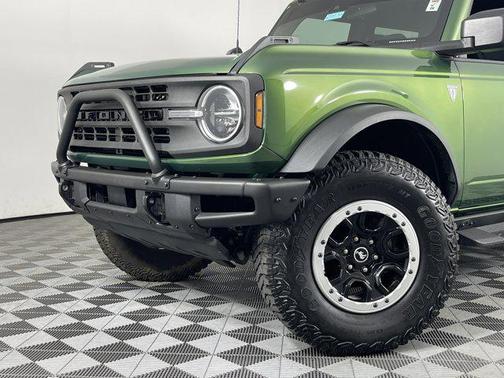 2023 Ford Bronco Base