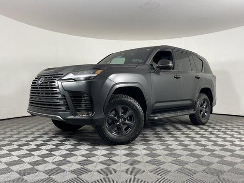 2025 Lexus LX 700h Overtrail