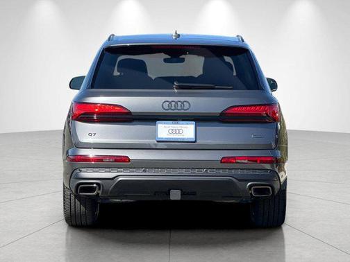 2026 Audi Q7 45 Premium Plus