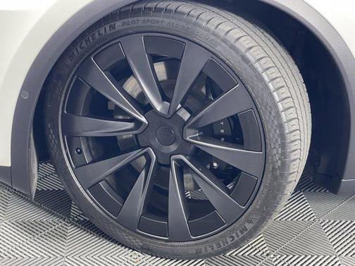 2022 Tesla Model X Dual Motor All-Wheel Drive