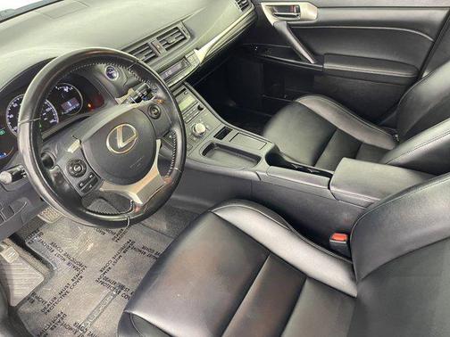 2017 Lexus CT 200h Base