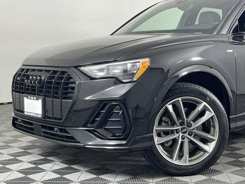 2022 Audi Q3 45 S line Premium