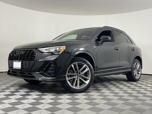 2022 Audi Q3 45 S line Premium