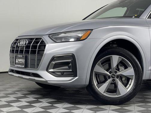 2022 Audi Q5 40 Premium Plus