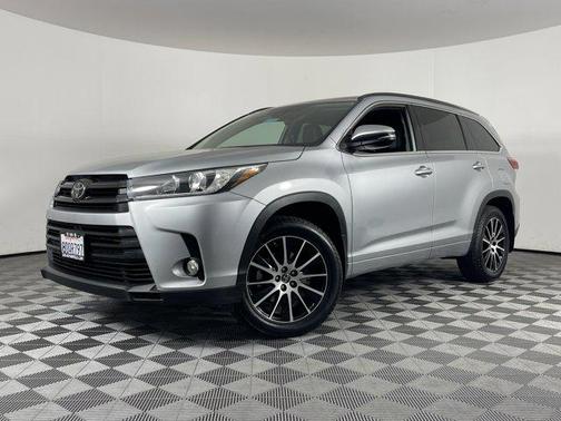 2018 Toyota Highlander SE