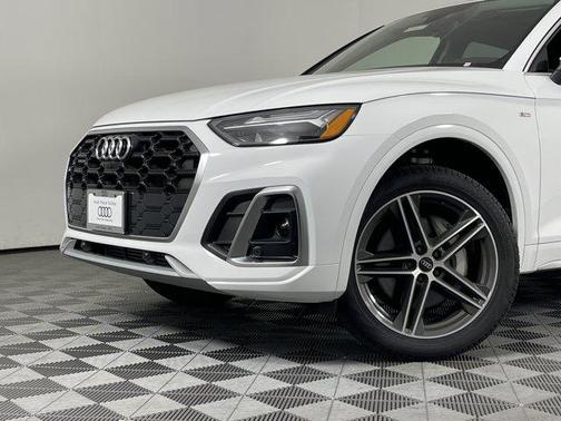2025 Audi Q5 55 S line Premium Plus