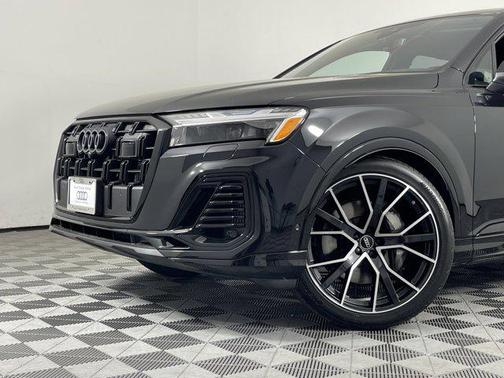 2025 Audi Q7 55 Prestige