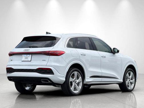 2025 Audi Q5 Premium Plus TFSI quattro S tronic