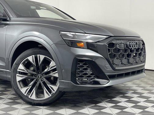 2025 Audi Q8 55 Premium Plus
