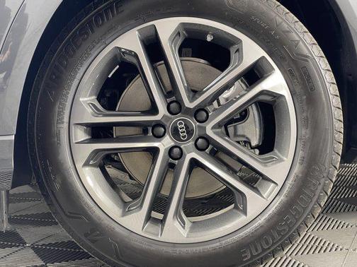 2025 Audi Q5 Prestige