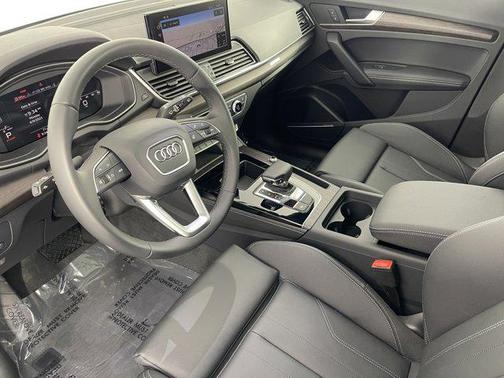 2025 Audi Q5 45 S line Premium Plus