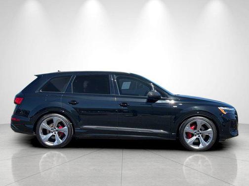 Mythos Black Metallic 2026 Audi Q7 55 Prestige