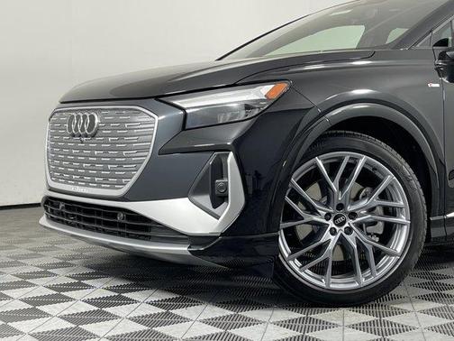 2025 Audi Q4 e-tron Premium Plus 55 quattro
