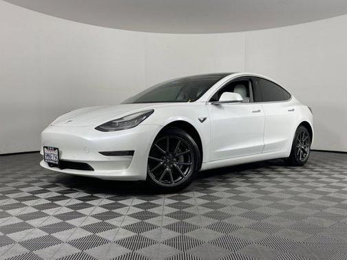 2019 Tesla Model 3 Standard Range Plus