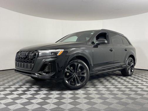 2025 Audi Q7 55 Premium Plus