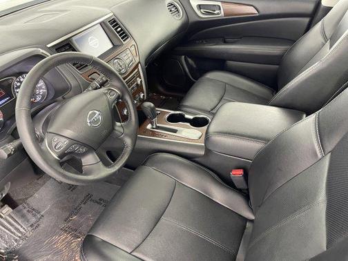 2020 Nissan Pathfinder Platinum 2WD