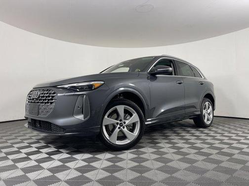 2025 Audi Q5 Premium Plus TFSI quattro S tronic