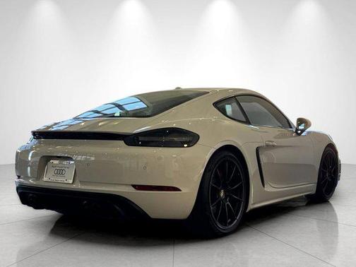 2023 Porsche 718 Cayman GTS 4.0