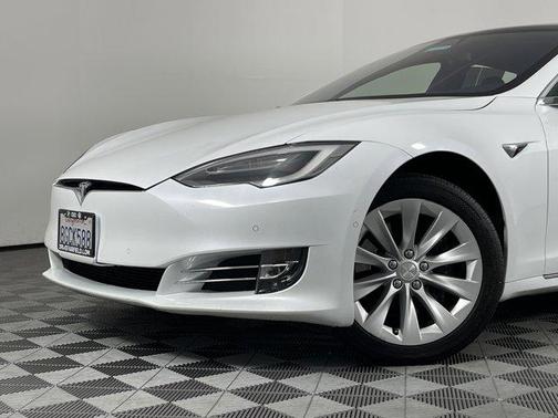 2018 Tesla Model S 75D