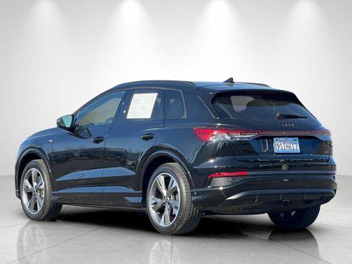 2024 Audi Q4 e-tron Prestige 55 quattro