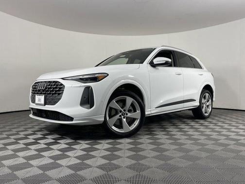 2025 Audi Q5 Premium Plus TFSI quattro S tronic