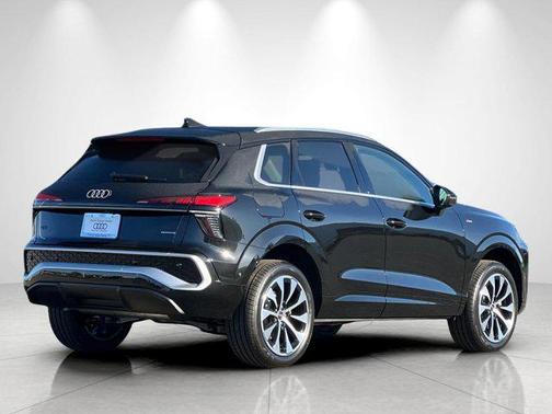 2026 Audi Q3 S line