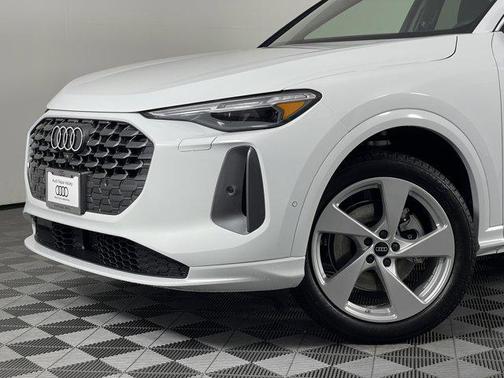 2025 Audi Q5 Premium Plus TFSI quattro S tronic