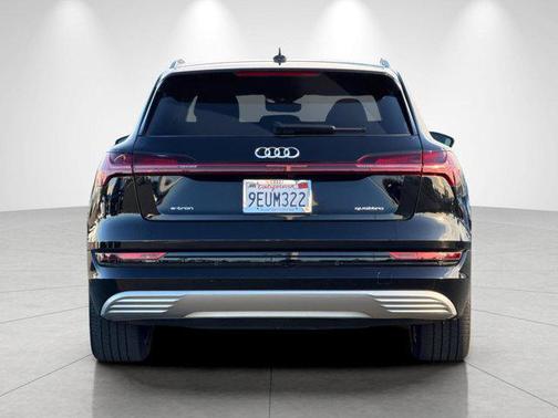 2023 Audi e-tron Premium Plus quattro