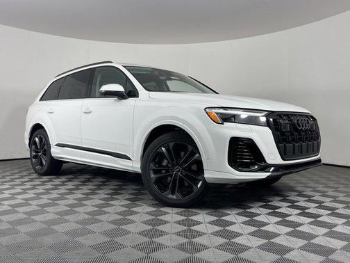 2025 Audi Q7 55 Premium Plus