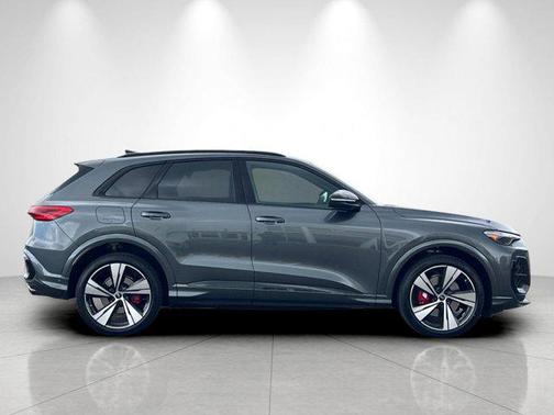 Daytona Gray Metallic 2026 Audi SQ5 3.0T Premium Plus