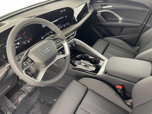 2025 Audi Q5 Premium Plus TFSI quattro S tronic
