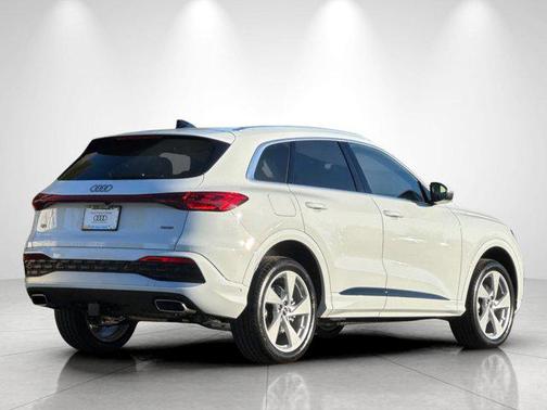 2025 Audi Q5 Premium Plus TFSI quattro S tronic