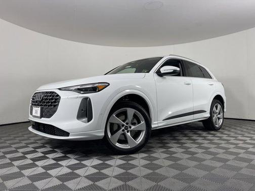2025 Audi Q5 Premium Plus TFSI quattro S tronic