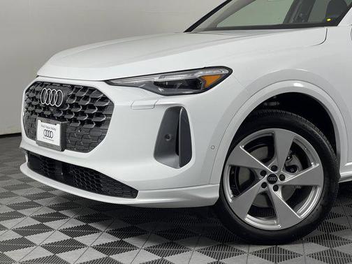 2025 Audi Q5 Premium Plus TFSI quattro S tronic