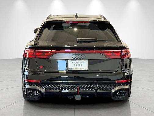mythos black metallic 2026 Audi RS Q8 4.0T