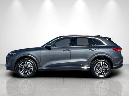 2025 Audi Q5 Premium TFSI quattro S tronic