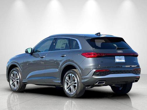 2025 Audi Q5 Premium TFSI quattro S tronic