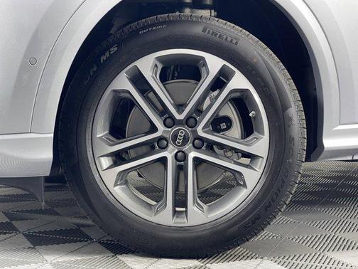 2025 Audi Q5 Premium Plus