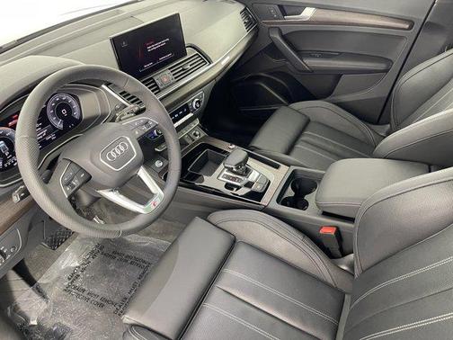 2024 Audi Q5 e 55 S line Premium Plus