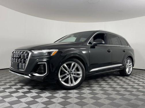 2025 Audi Q7 55 Premium Plus