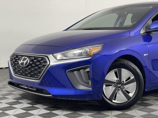 2020 Hyundai IONIQ Hybrid Blue