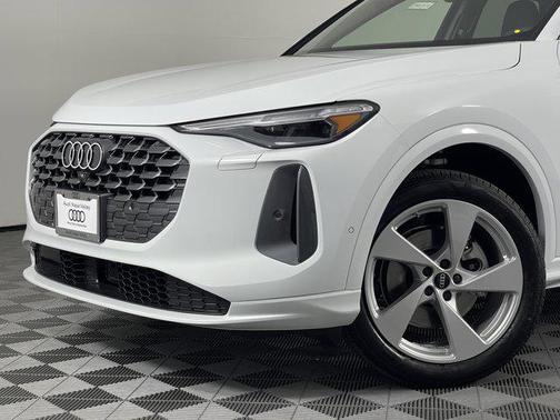 2025 Audi Q5 Premium Plus TFSI quattro S tronic